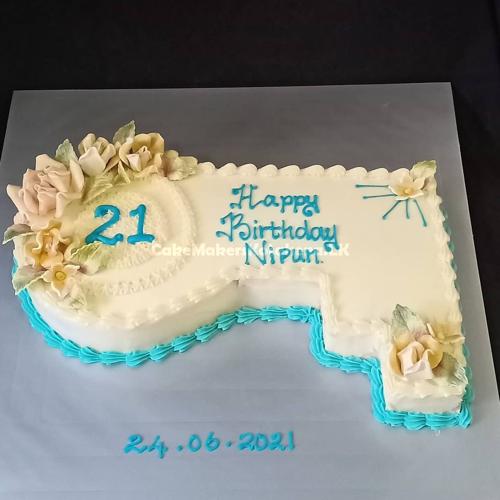 Key Birthday Cake - CakeCentral.com